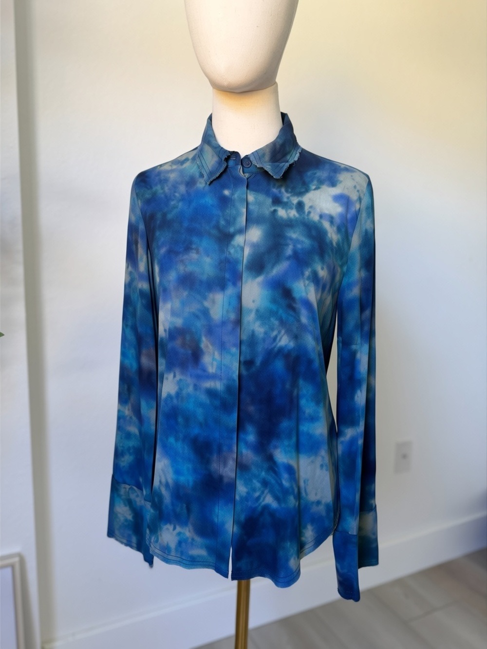 Zara Blue Tie-Dye Button-Down Long Sleeve Shirt